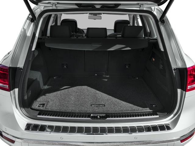 2016 Volkswagen Touareg Executive