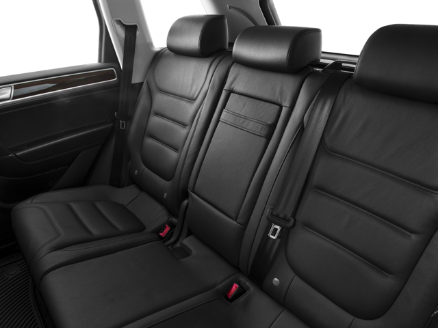 2016 Volkswagen Touareg Executive