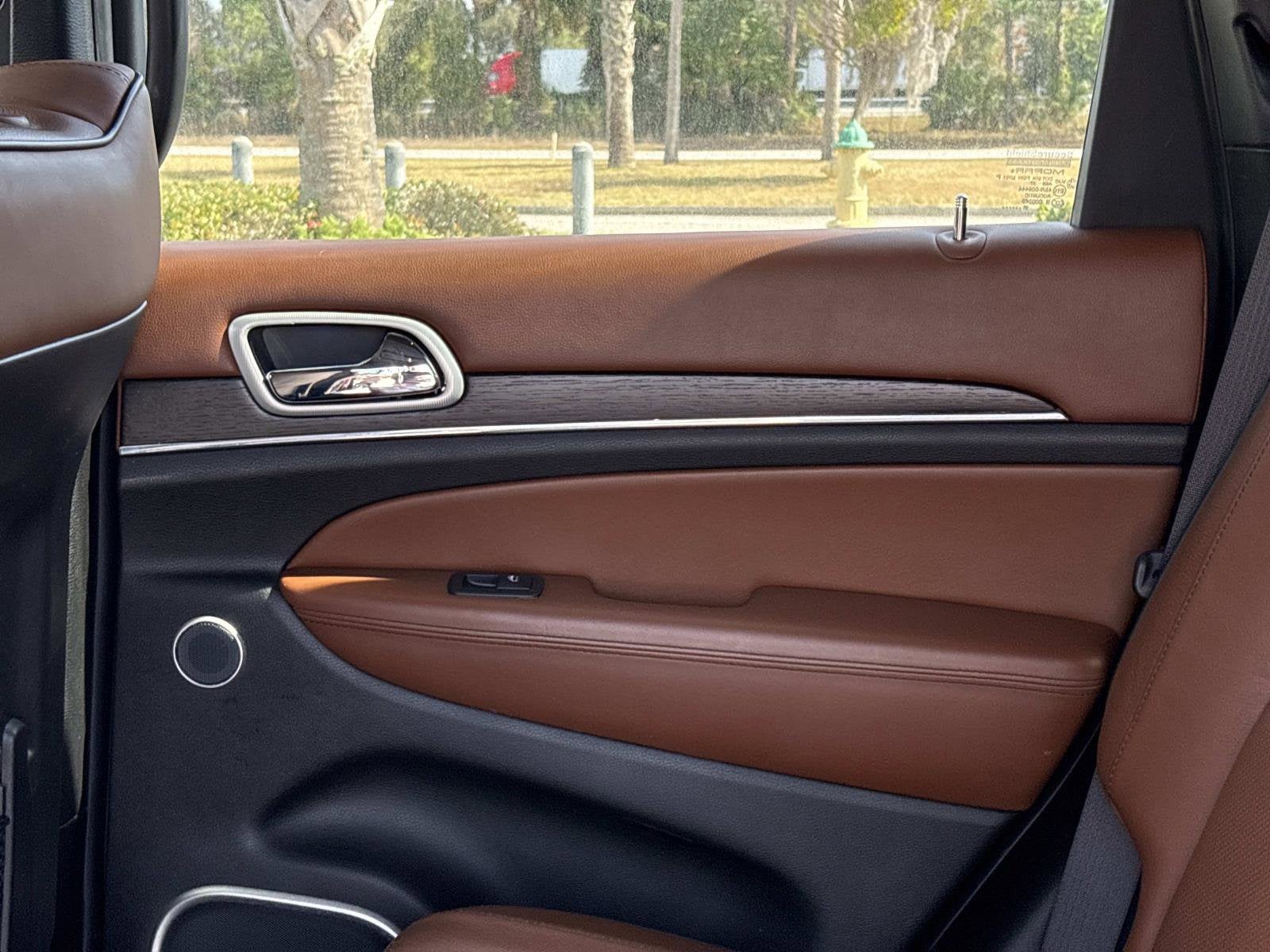 2020 Jeep Grand Cherokee Summit