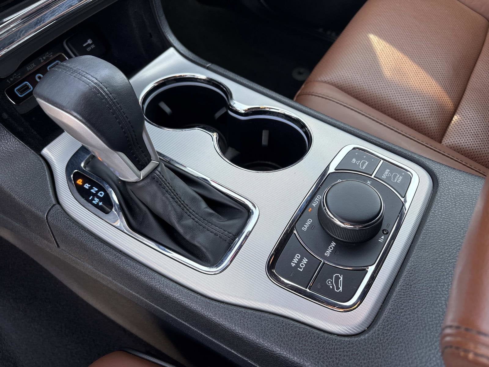 2020 Jeep Grand Cherokee Summit