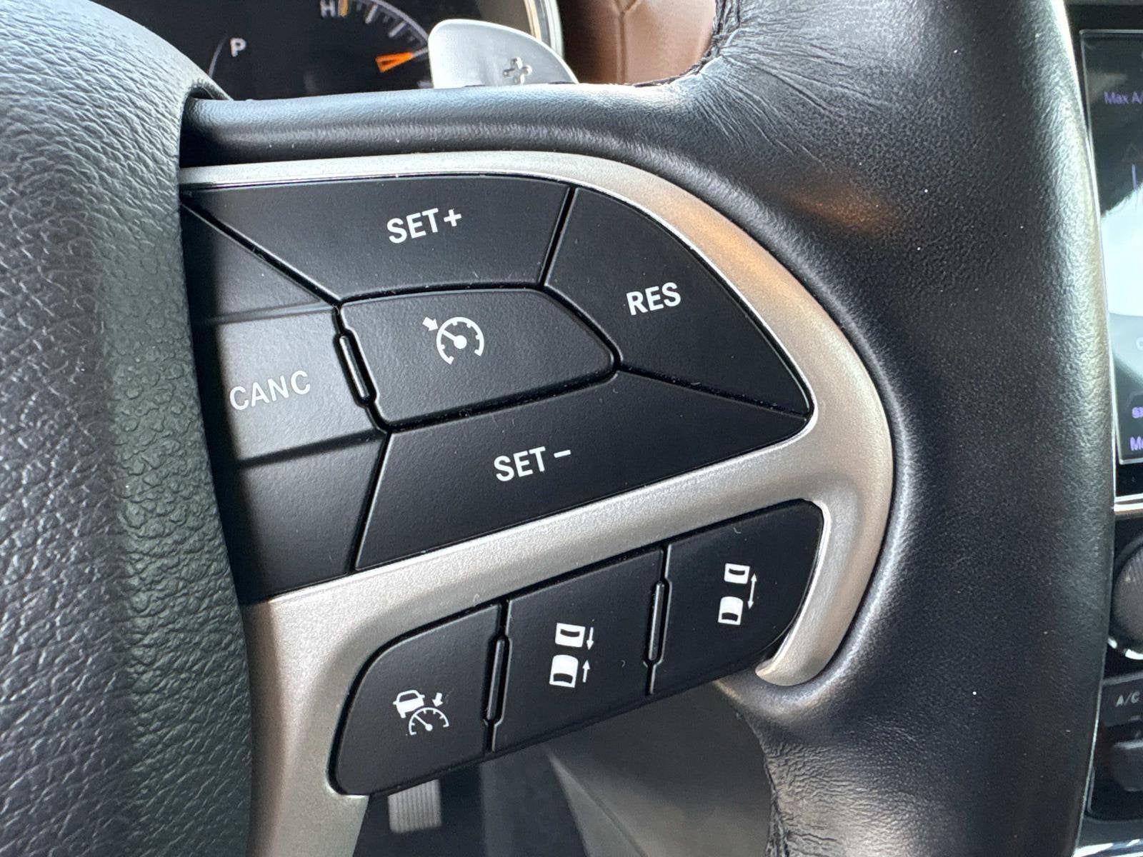 2020 Jeep Grand Cherokee Summit