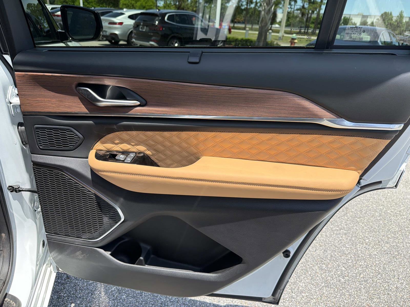 2023 Jeep Grand Cherokee L Summit