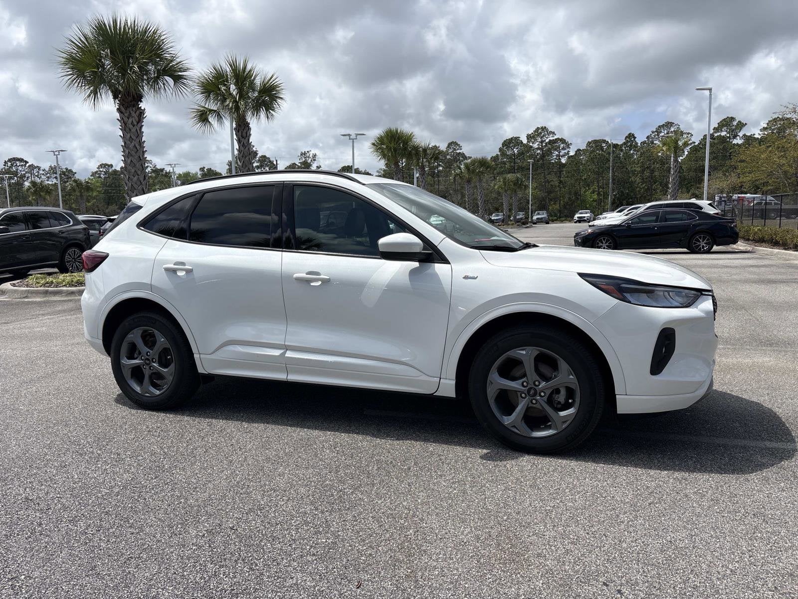 2023 Ford Escape ST-Line Select