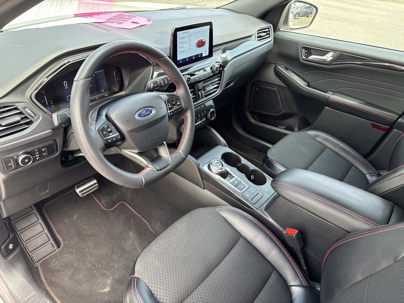 2023 Ford Escape ST-Line Select