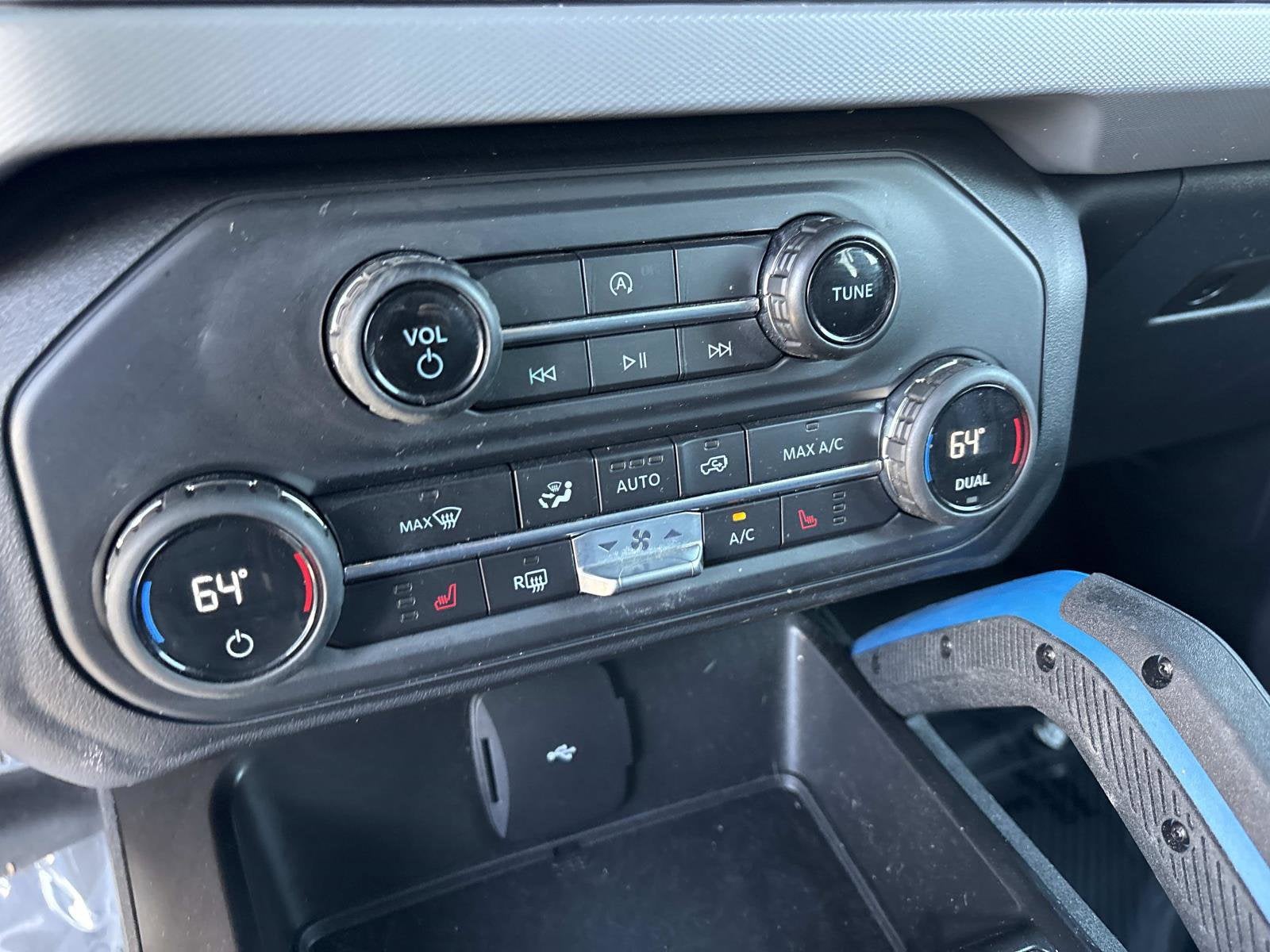 2023 Ford Bronco Base