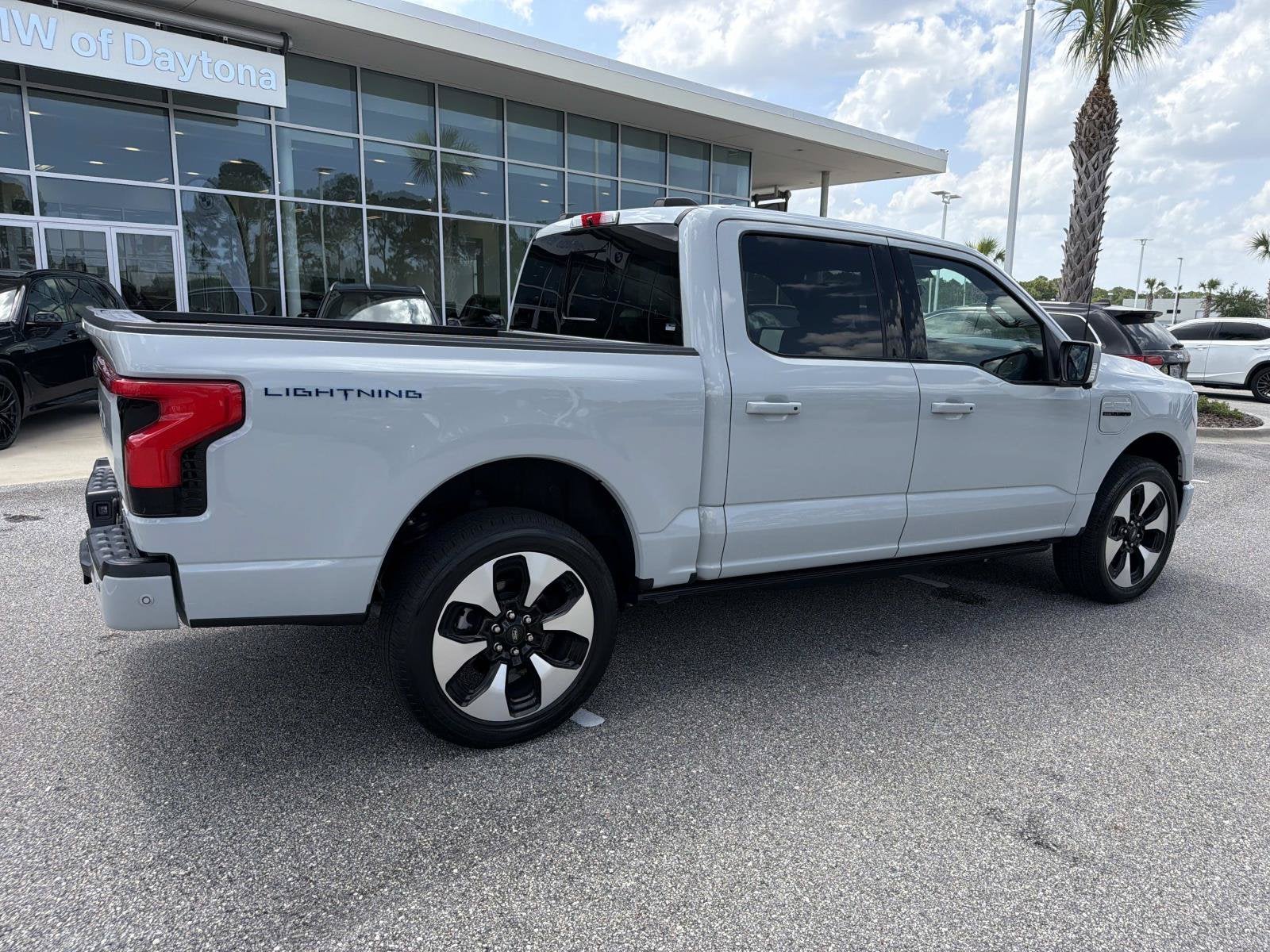 2023 Ford F-150 Lightning Platinum