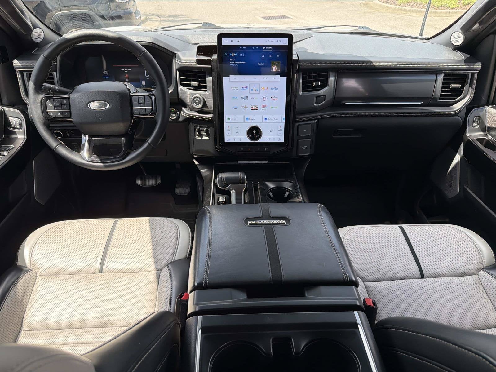 2023 Ford F-150 Lightning Platinum
