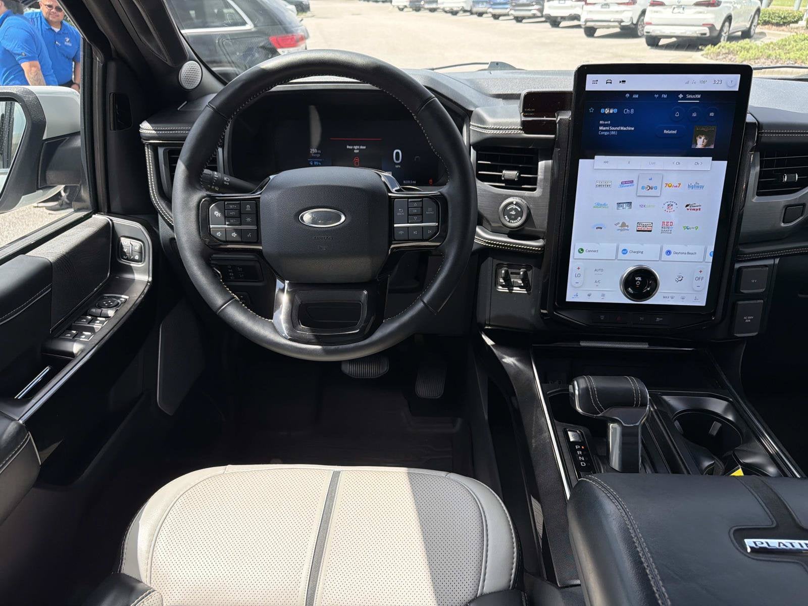 2023 Ford F-150 Lightning Platinum