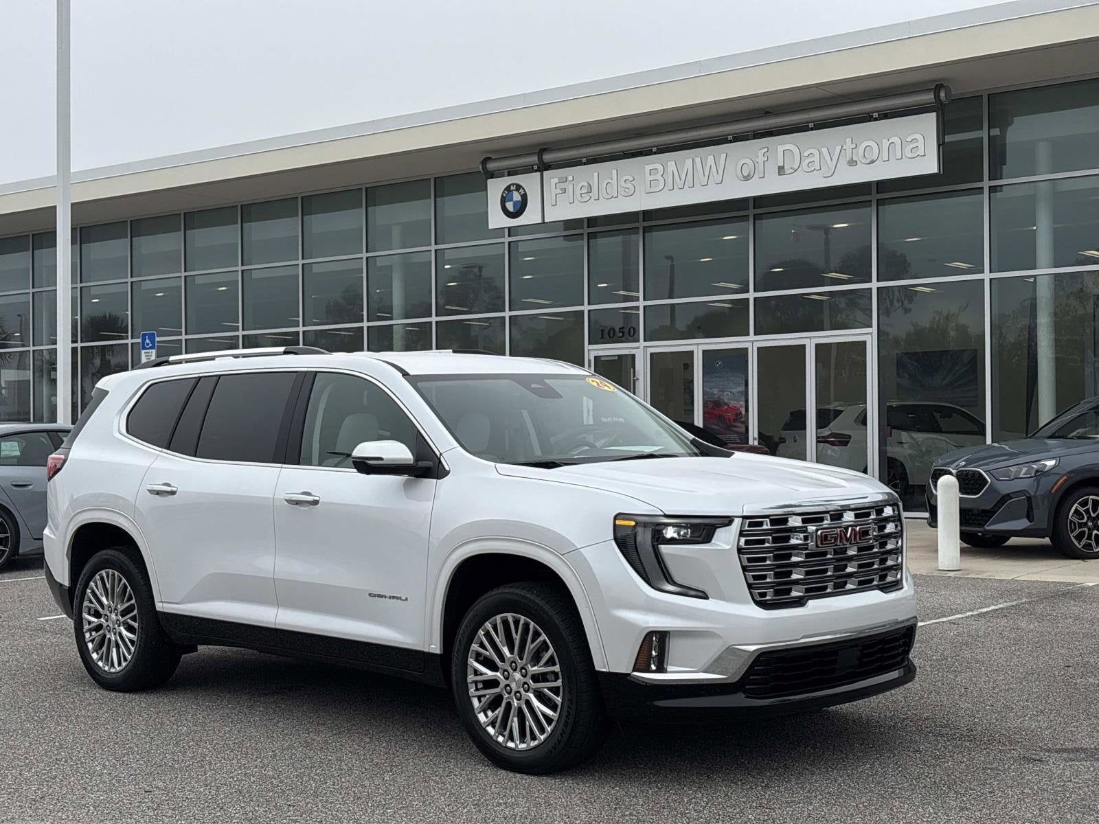 2024 GMC Acadia FWD Denali