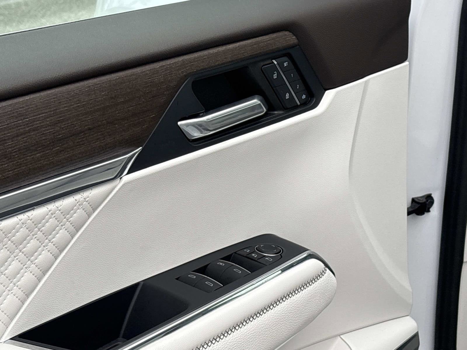 2024 GMC Acadia FWD Denali