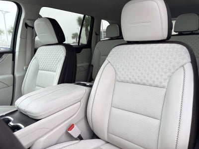 2024 GMC Acadia FWD Denali