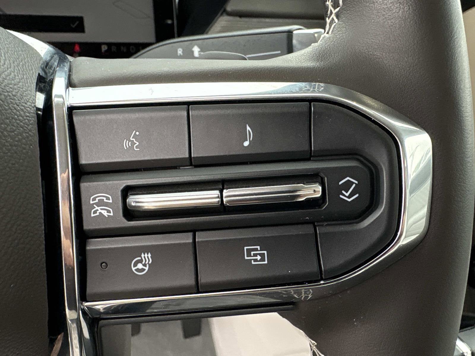 2024 GMC Acadia FWD Denali