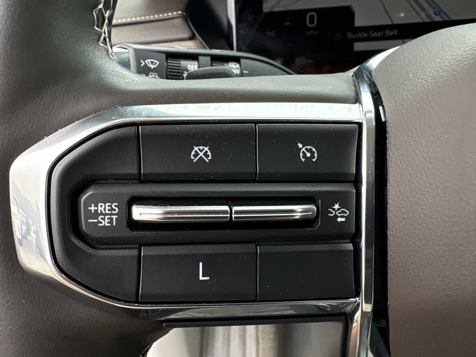 2024 GMC Acadia FWD Denali