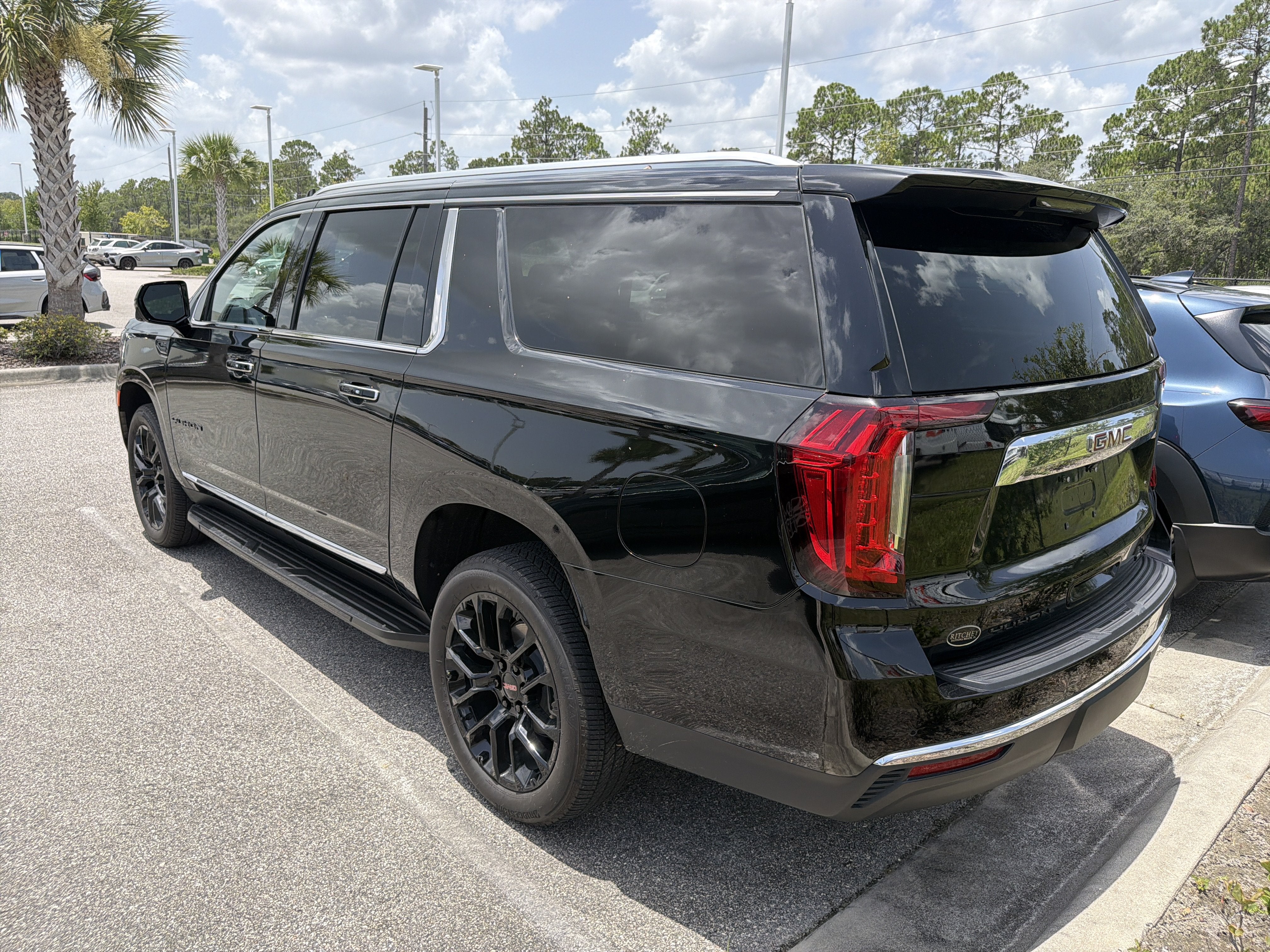 2024 GMC Yukon XL SLT
