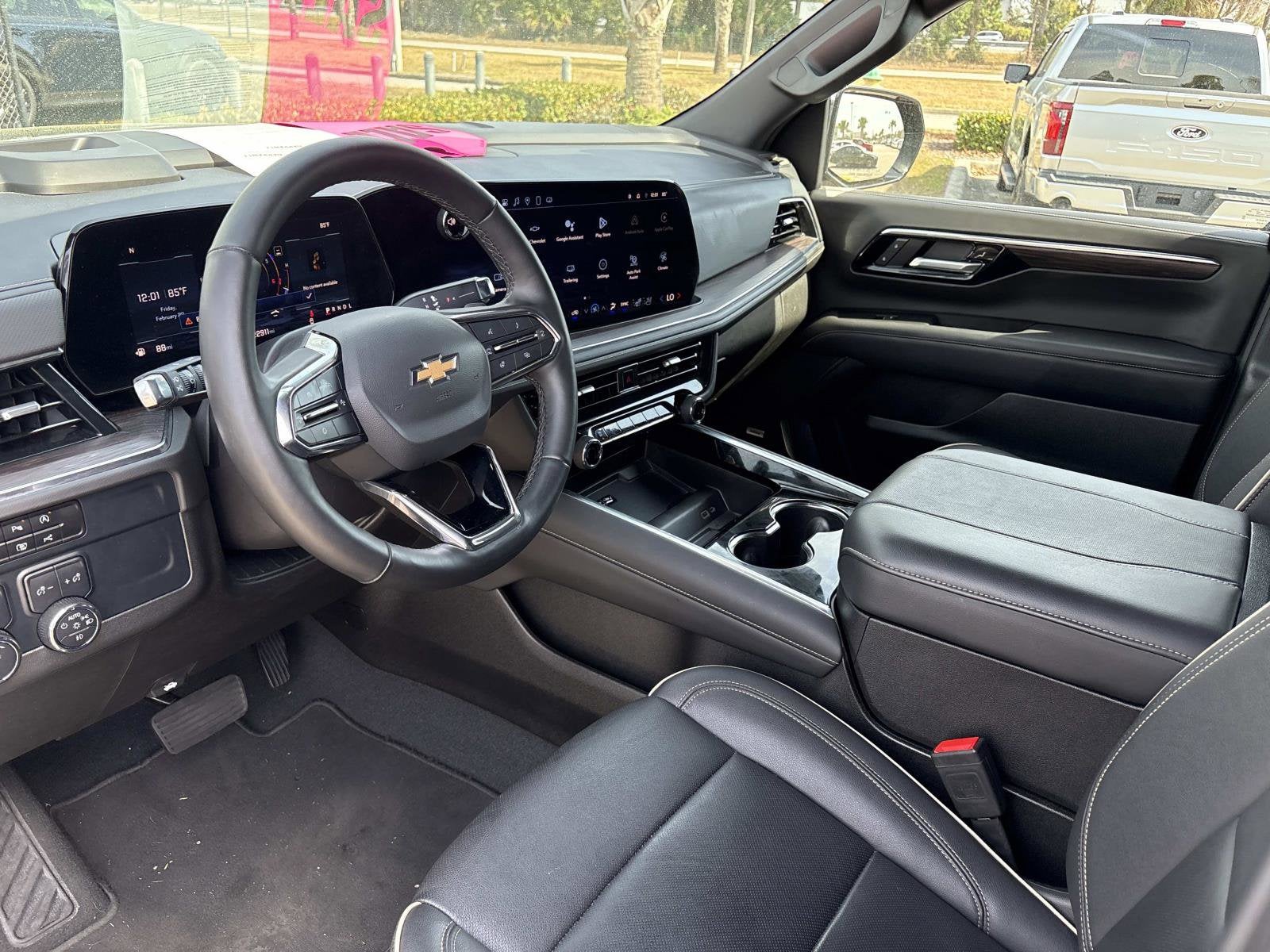 2025 Chevrolet Suburban Premier