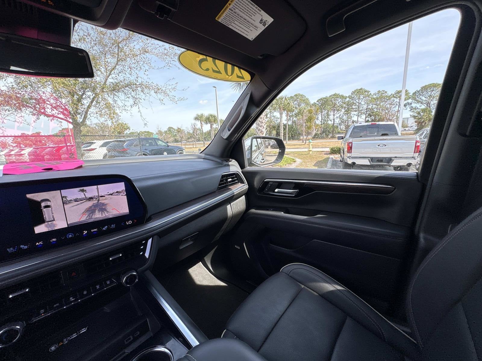 2025 Chevrolet Suburban Premier