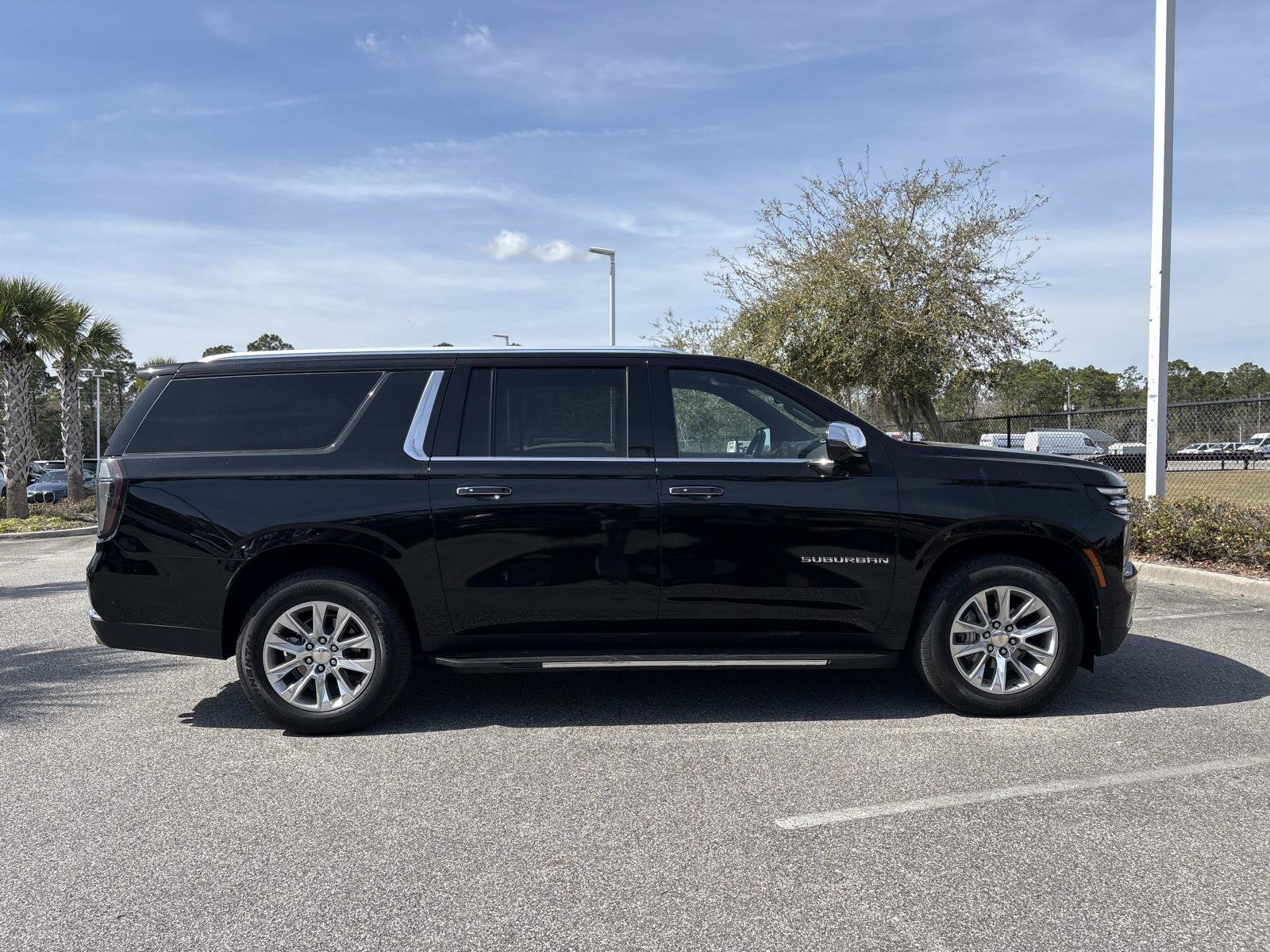 2025 Chevrolet Suburban Premier