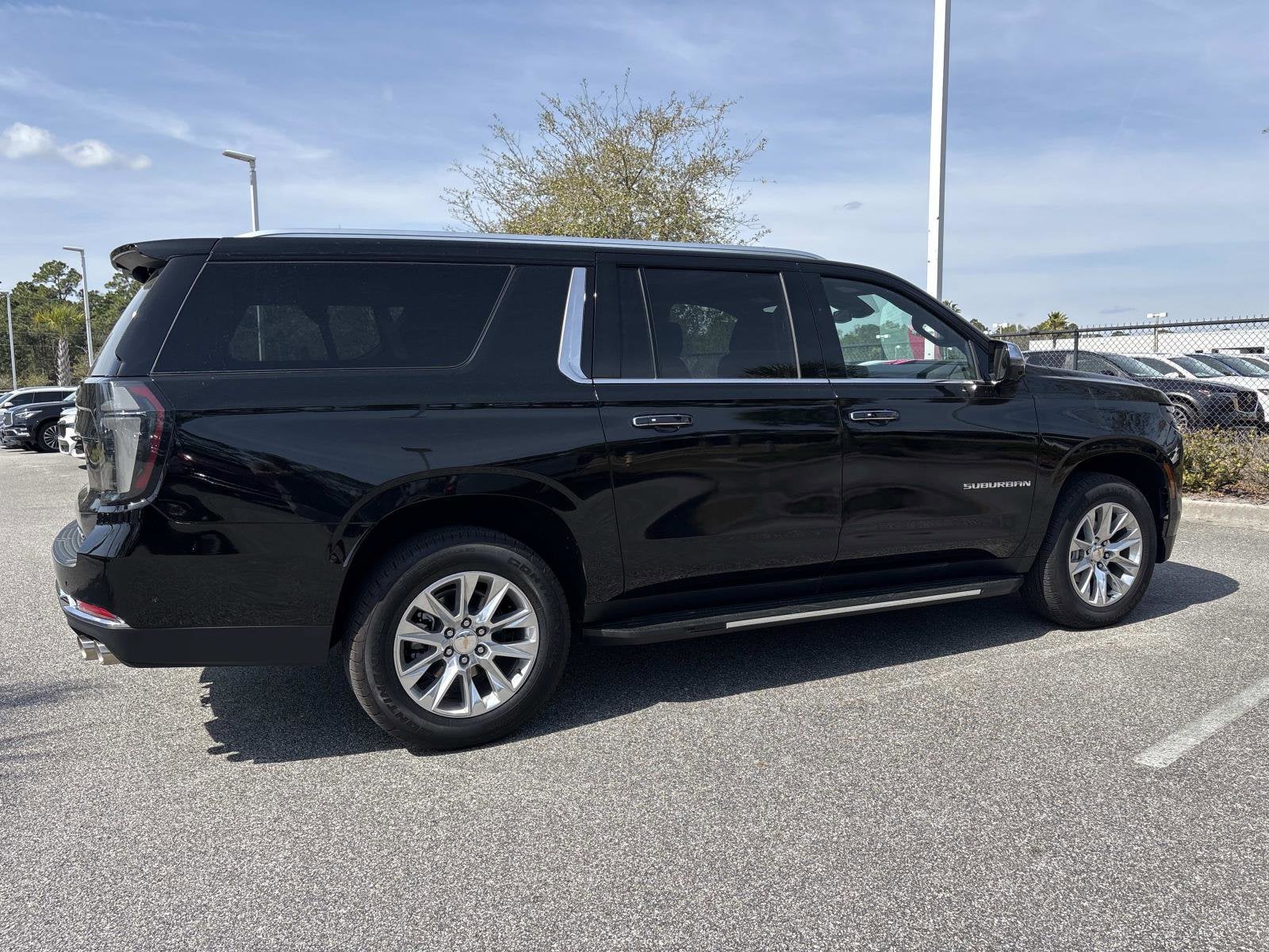 2025 Chevrolet Suburban Premier