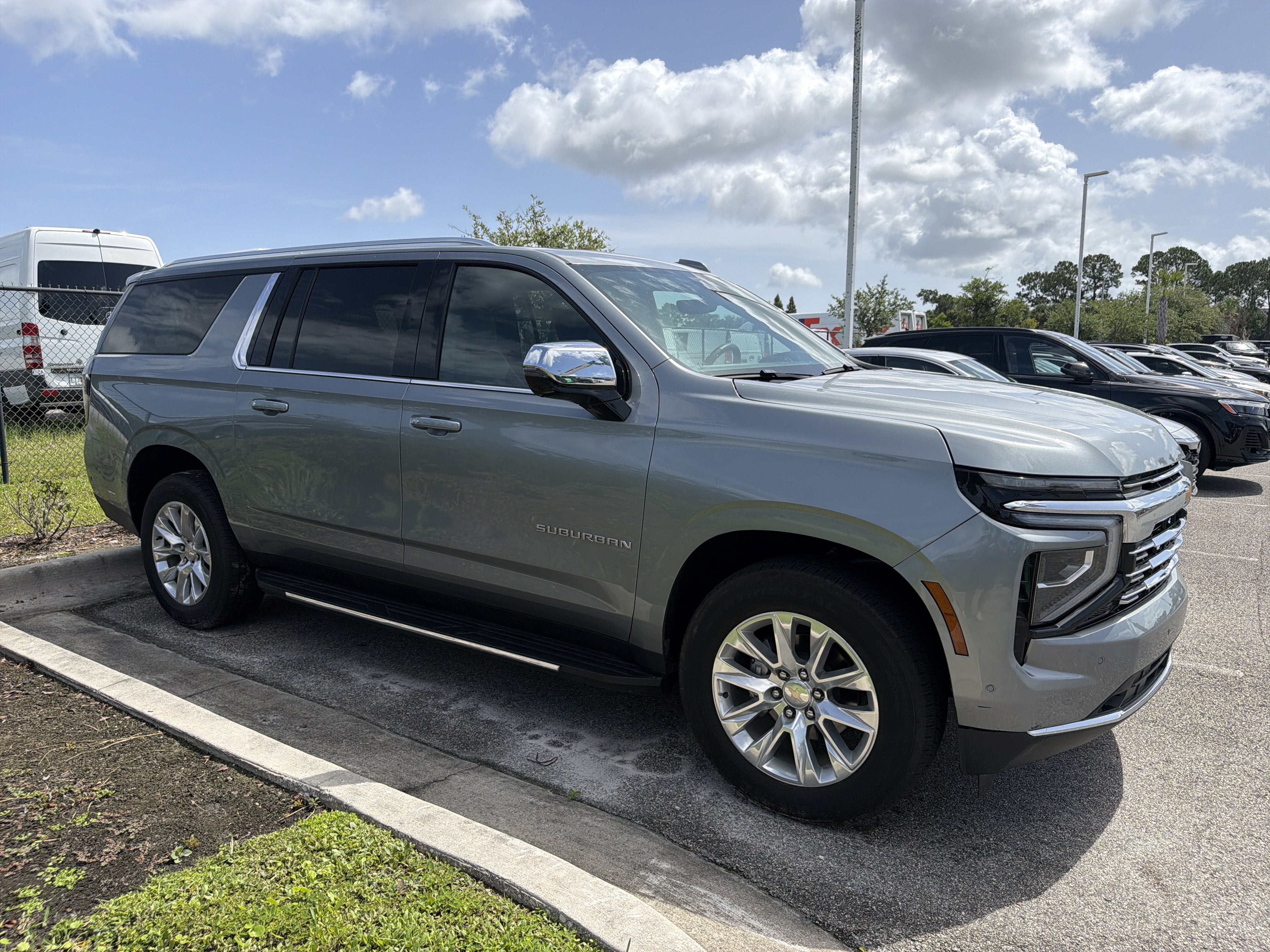 2025 Chevrolet Suburban Premier