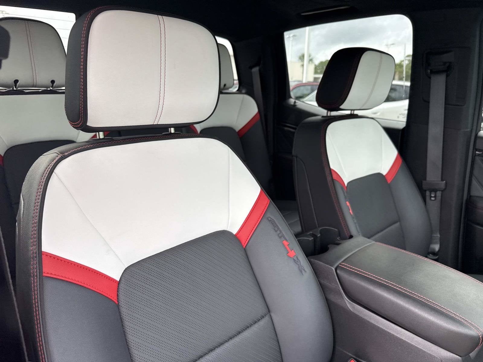 2024 GMC Canyon 4WD AT4X