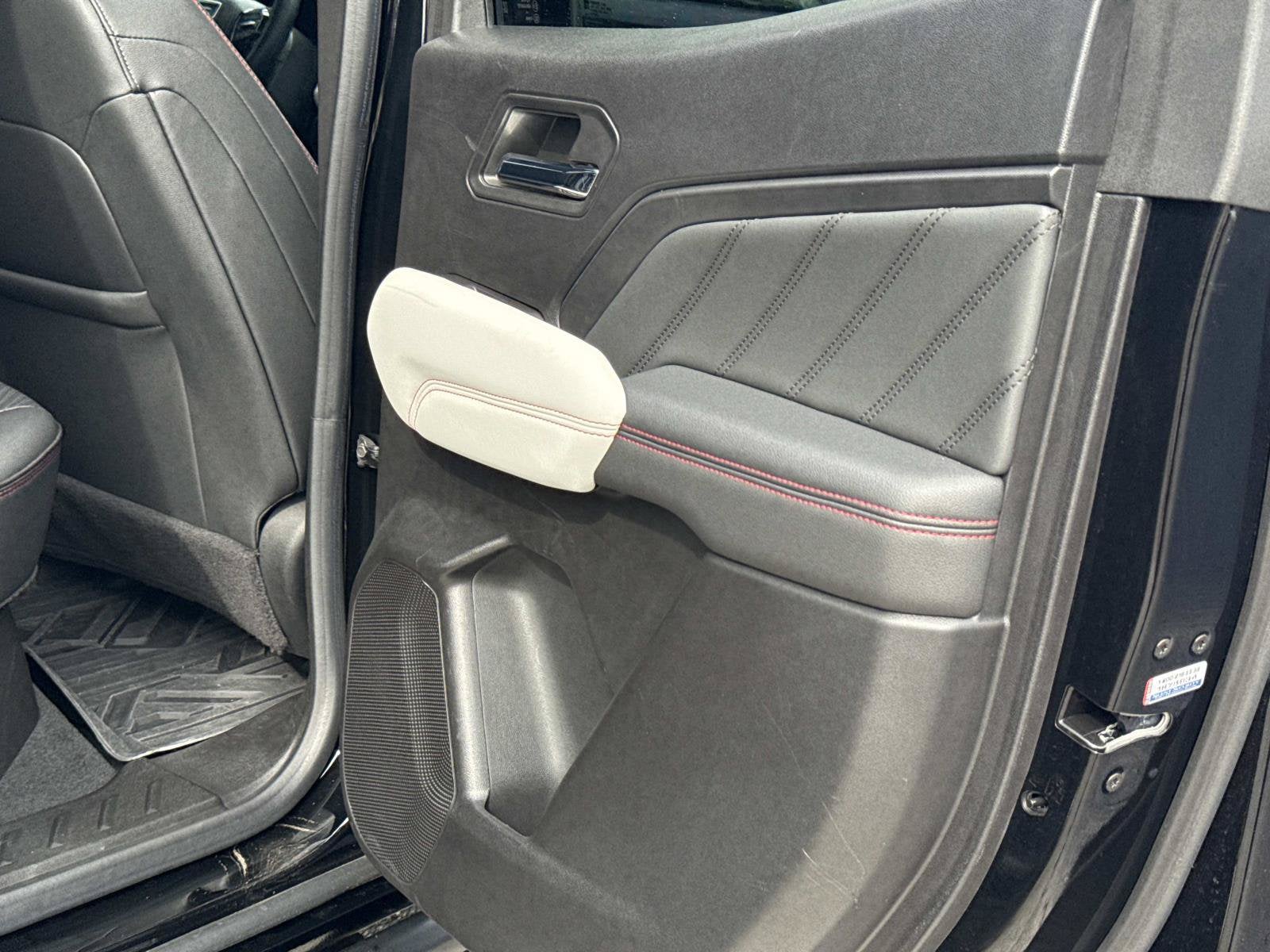 2024 GMC Canyon 4WD AT4X
