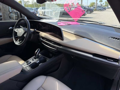 2024 Cadillac XT4 FWD Premium Luxury