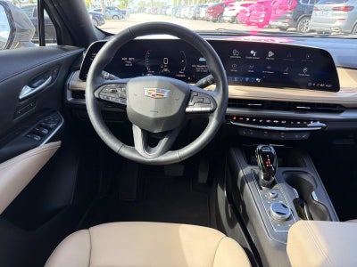 2024 Cadillac XT4 FWD Premium Luxury