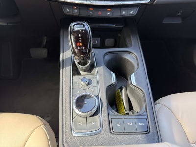 2024 Cadillac XT4 FWD Premium Luxury