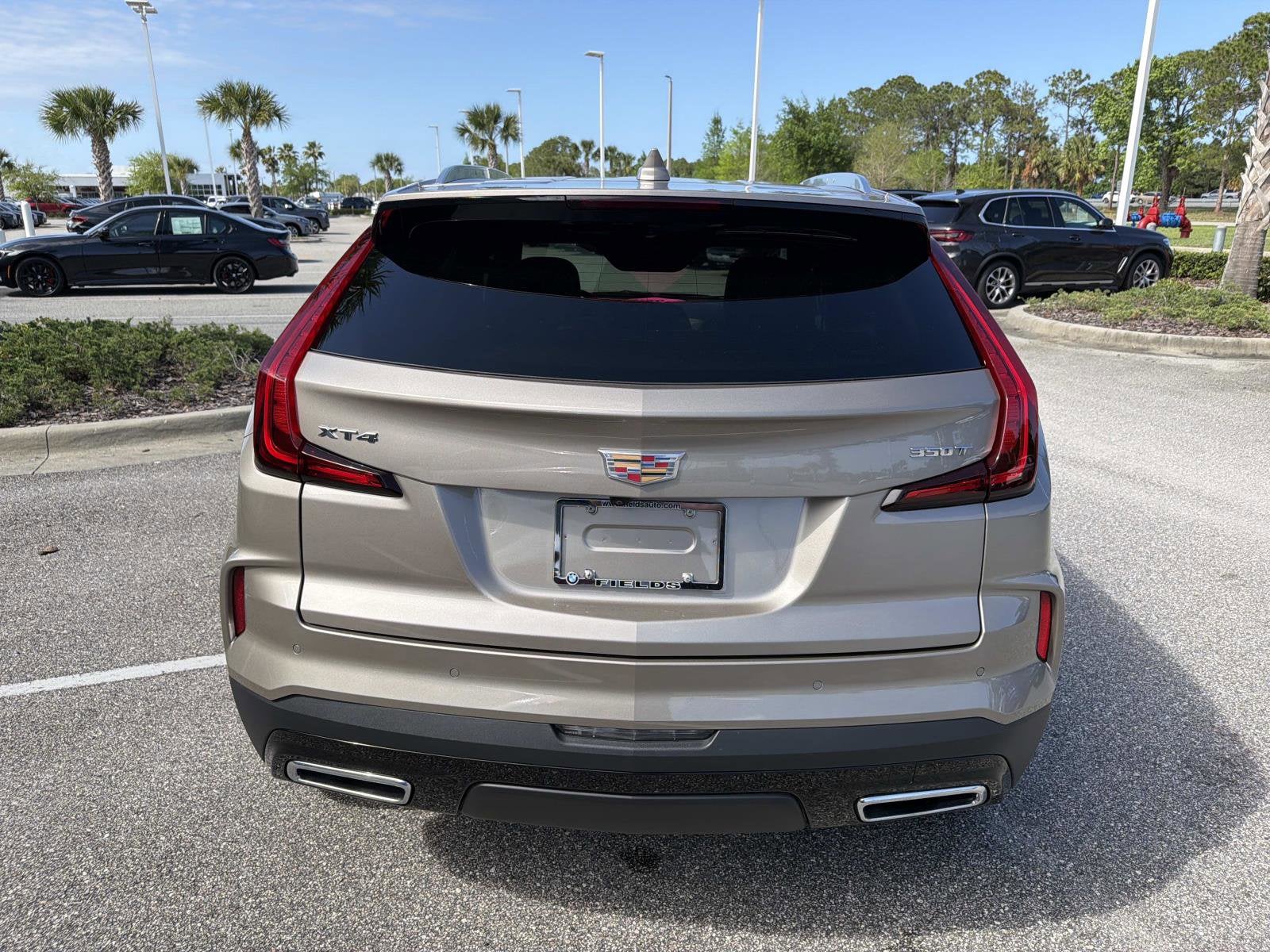 2024 Cadillac XT4 FWD Premium Luxury