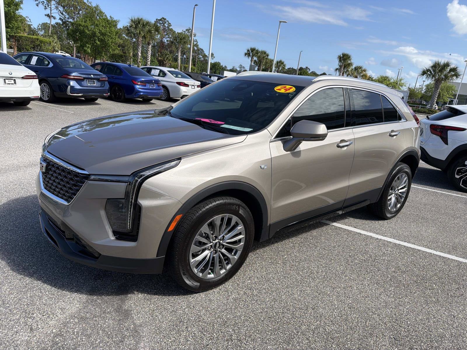 2024 Cadillac XT4 FWD Premium Luxury