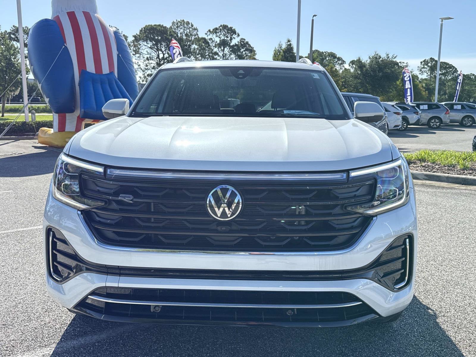 2025 Volkswagen Atlas 2.0T SEL Premium R-Line