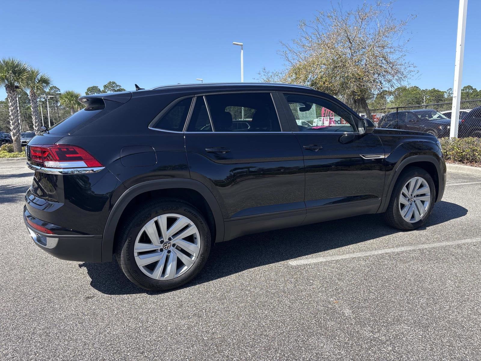 2023 Volkswagen Atlas Cross Sport 3.6L V6 SE w/Technology