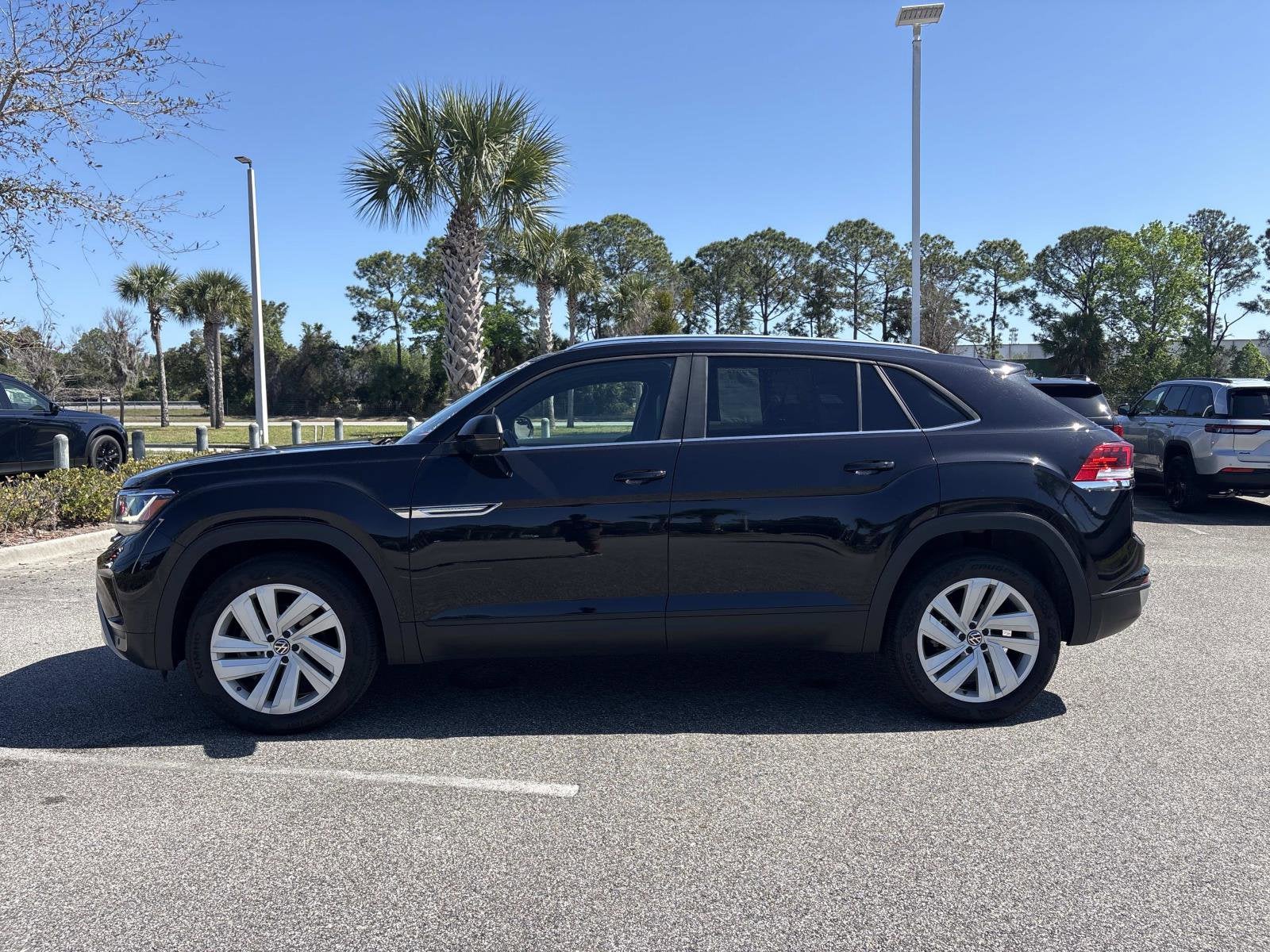 2023 Volkswagen Atlas Cross Sport 3.6L V6 SE w/Technology
