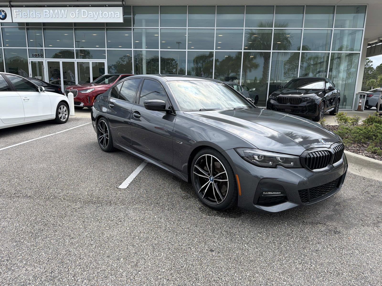 2022 BMW 3 Series 330e