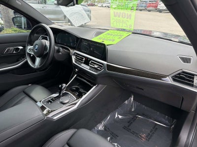 2022 BMW 3 Series 330e