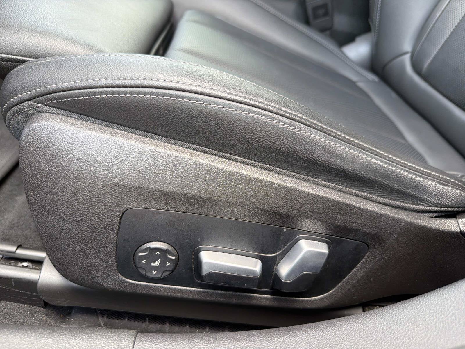 2022 BMW 3 Series 330i