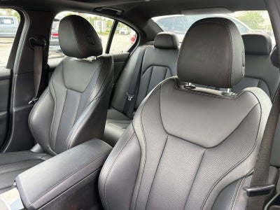 2022 BMW 3 Series 330i