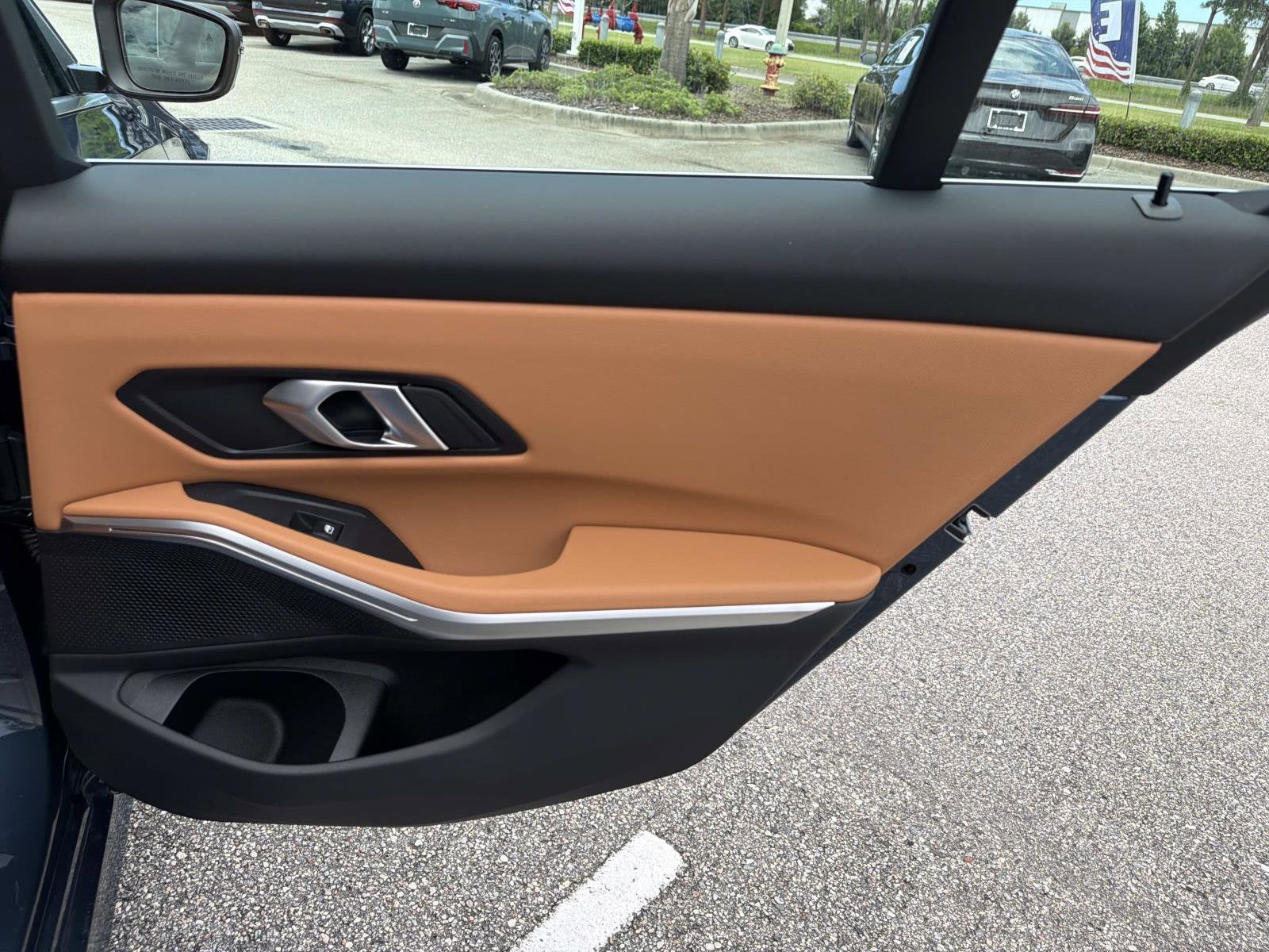 2025 BMW 3 Series 330i