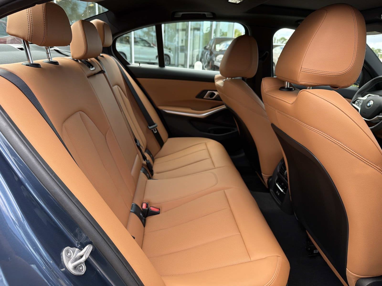 2025 BMW 3 Series 330i