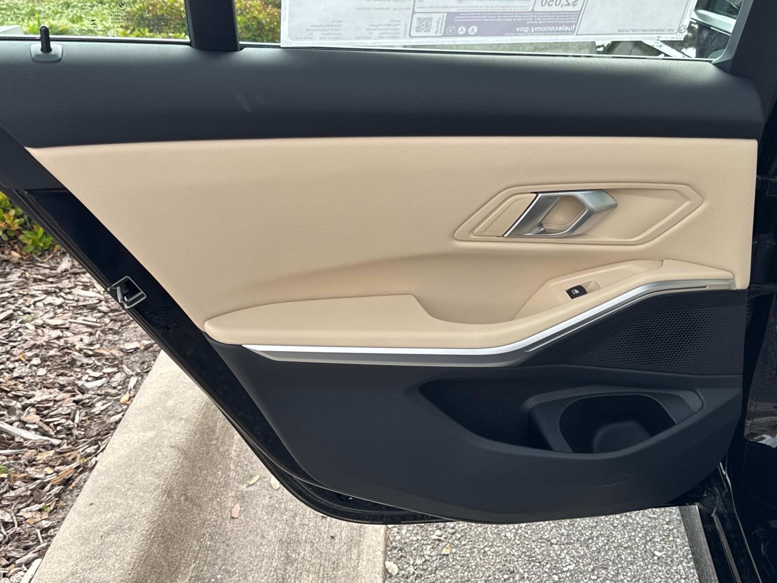 2025 BMW 3 Series 330i