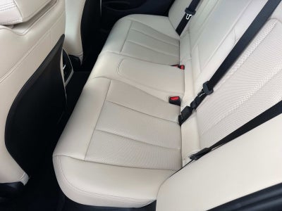 2025 BMW 3 Series 330i