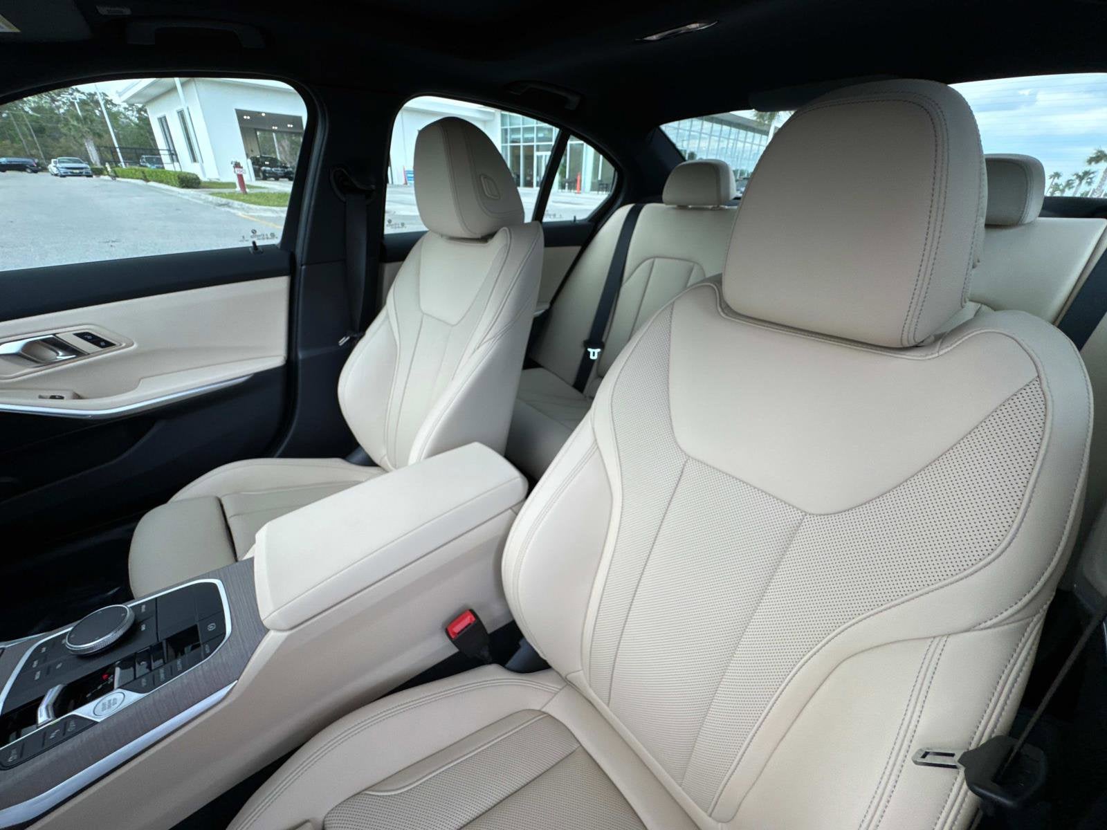 2025 BMW 3 Series 330i