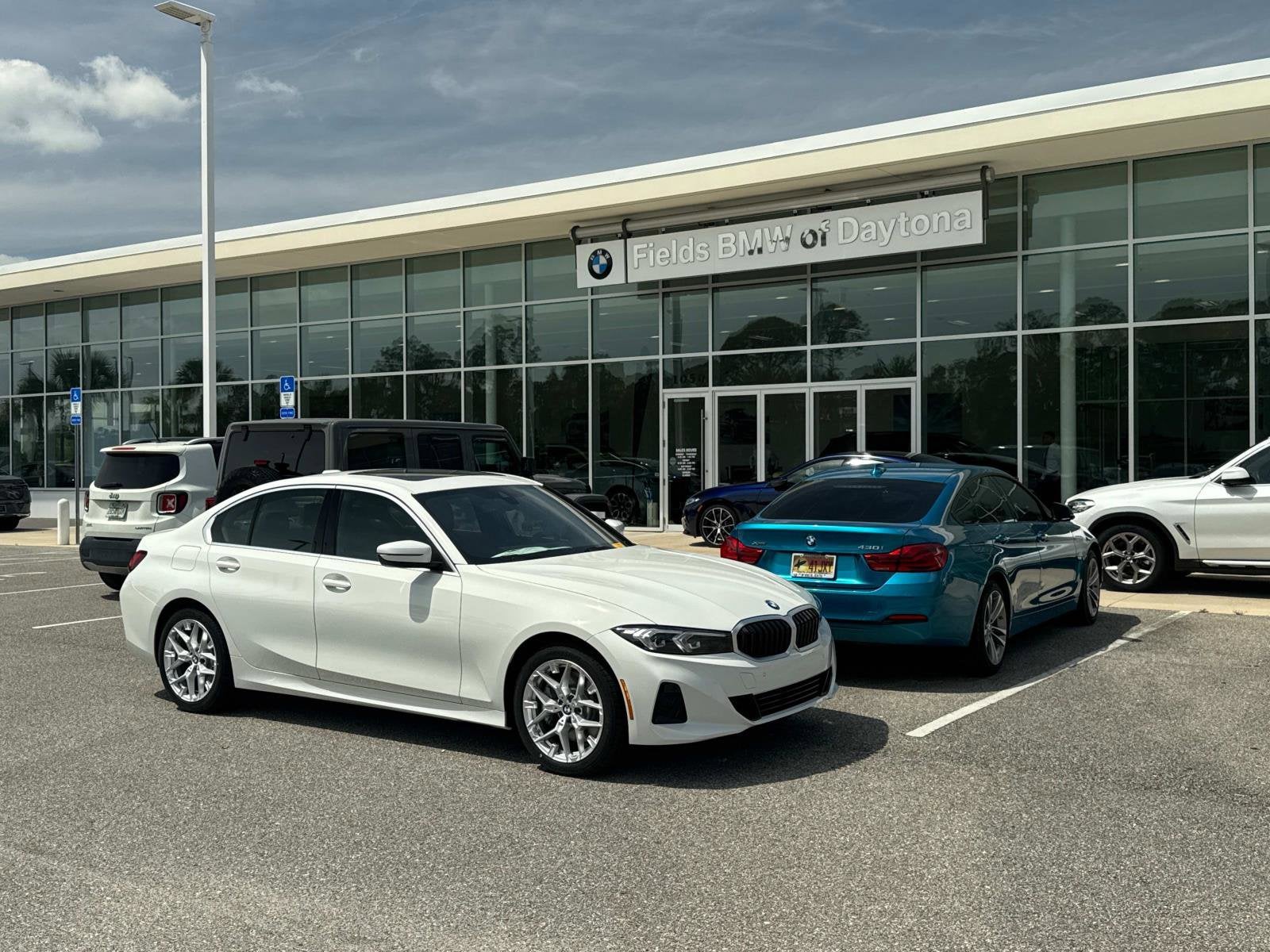 2025 BMW 3 Series 330i