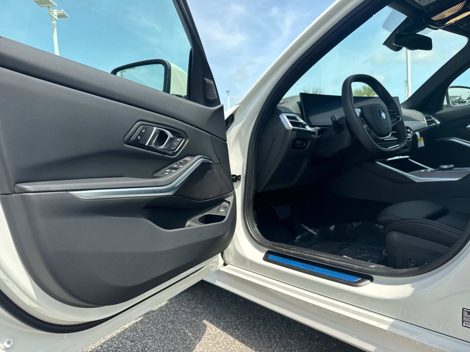 2025 BMW 3 Series 330i