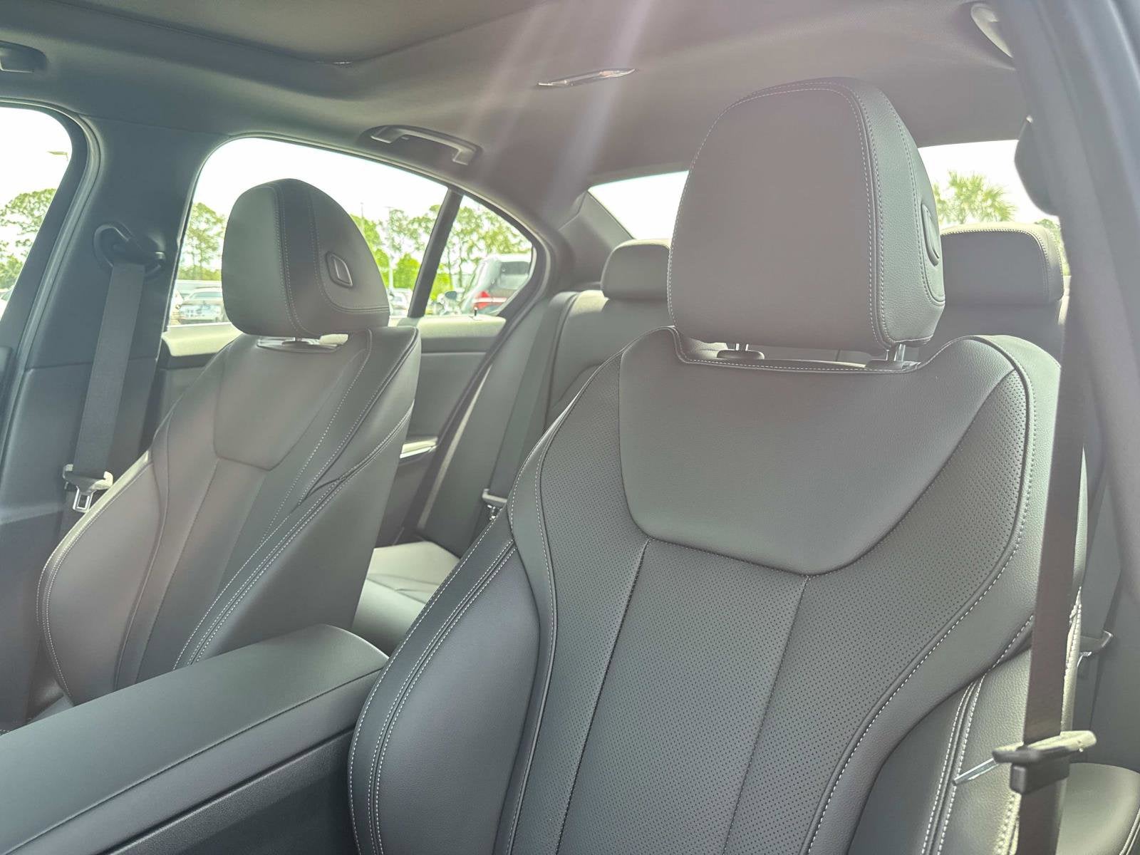 2025 BMW 3 Series 330i