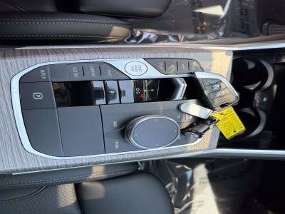 2025 BMW 3 Series 330i