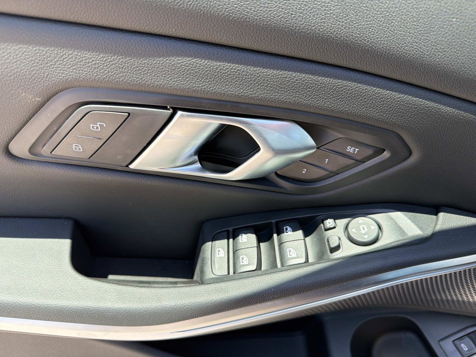 2025 BMW 3 Series 330i
