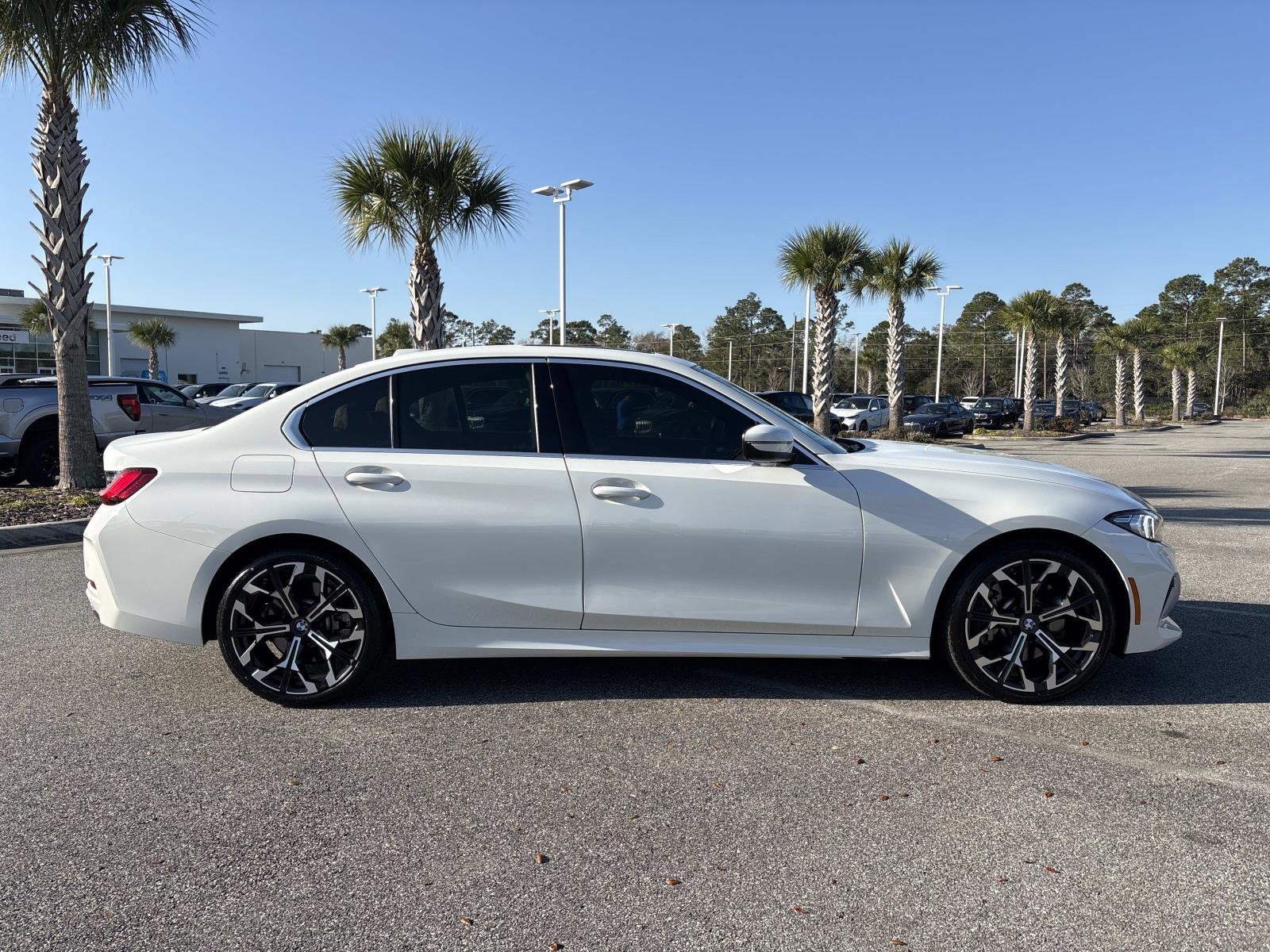 2025 BMW 3 Series 330i