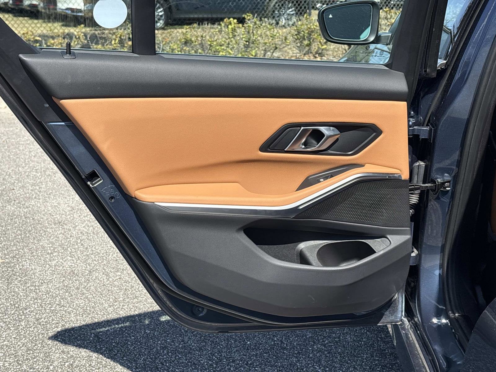 2025 BMW 3 Series 330i