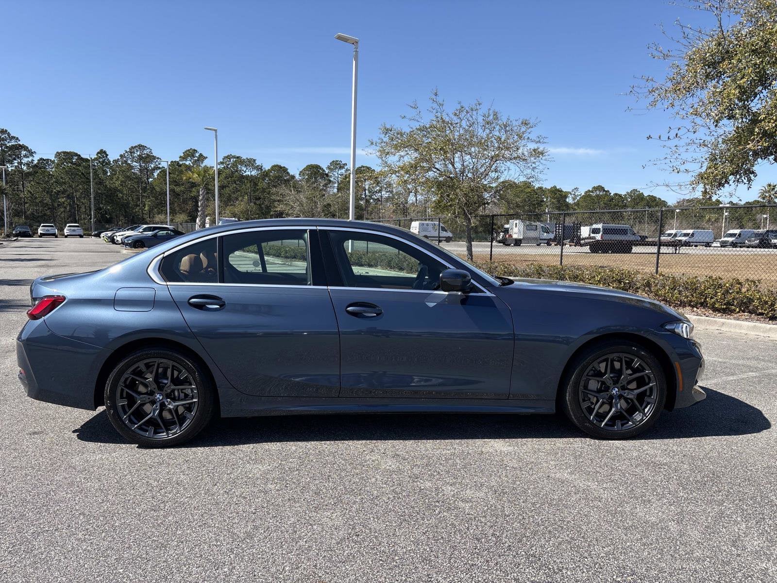 2025 BMW 3 Series 330i
